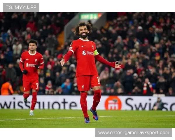 萨拉赫内切弧线球直挂死角，利物浦2-0锁定胜局